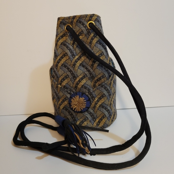 Great Aunt Fannie's Attic Mini Carpet Bag Fabric Bucket Bag - Picture 1 of 6